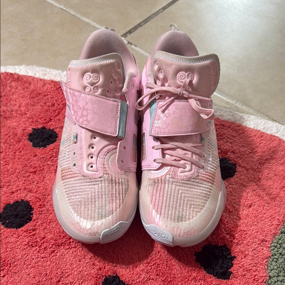 way of wade shoes / pink sneakers